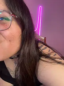 Mizztikaa Chat XXX in diretta