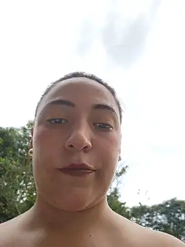 VickyHoult Live XXX-chat