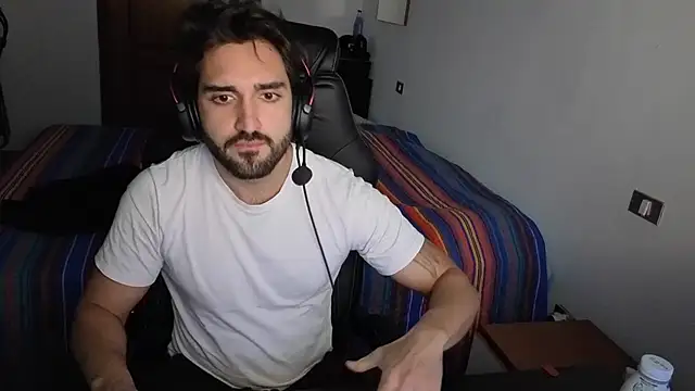 Al3xox02 即時 XXX 聊天