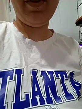 XXX chat uživo modela Emi_hot1