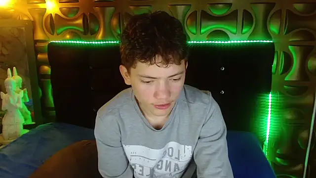 cruz_dante Adlı Modelin Web Kamerası Şovu