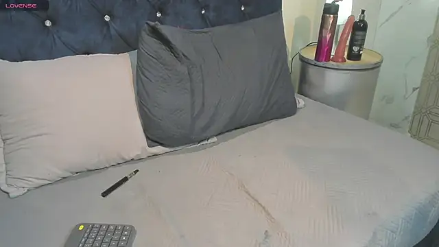 _maria_foxx_'s Live XXX Chat