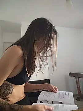 sweetsinxxx Adlı Modelin Canlı XXX Sohbeti