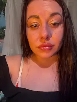 DaisyStreet's Live XXX Chat