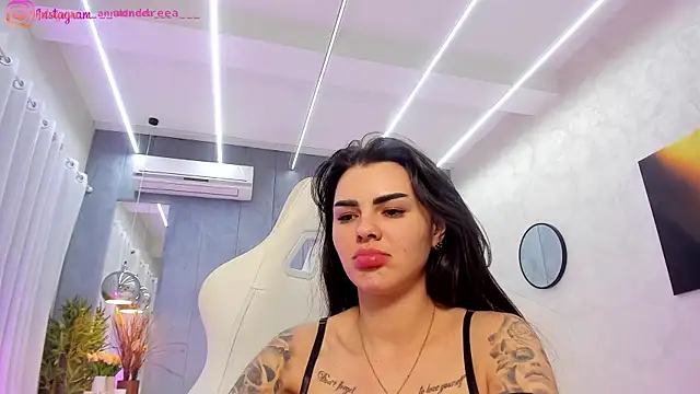 perfectt33n Chat XXX in diretta