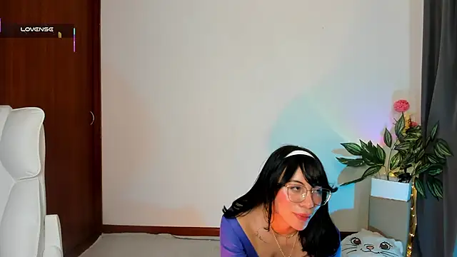 Silvanna-Moree live XXX chat