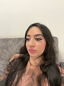 EmmyEvans1's Live XXX Chat