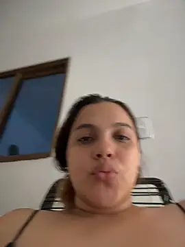 Chat +18 de Colibri_xxx ao vivo