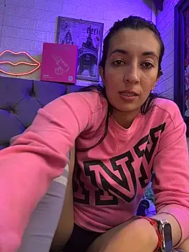 Chat XXX Live SALOME_KORLAND