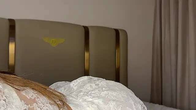 aryamirelleのライブXXXチャット