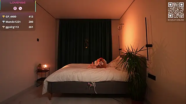 XXX chat uživo modela bogduzy