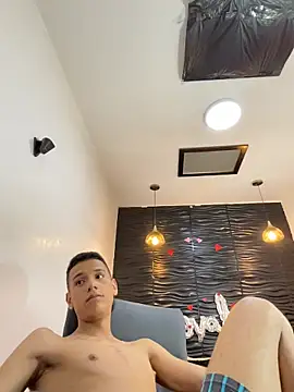 dominicjonnes Chat XXX in diretta