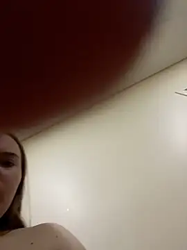 Show de vvtzzu na webcam