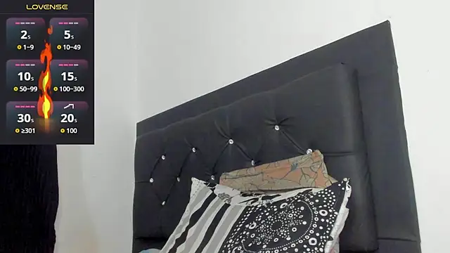 santi_brown Chat XXX in diretta