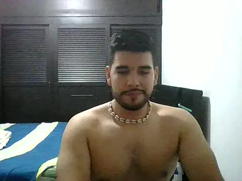LatinBeardCali – webcam-show