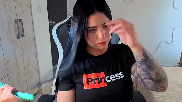 Victoryyy_ live XXX chat