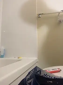 jizzyglizzy92 élő XXX-chatje