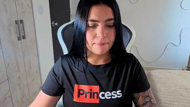 Victoryyy_: απευθείας συνομιλία ΧΧΧ