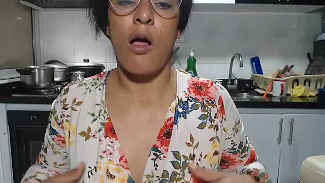 kateleyagrey Chat XXX live