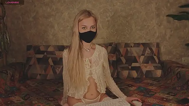 EternalOphelia Chat XXX in diretta