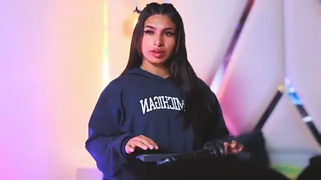 MeelFox 现场XXX聊天