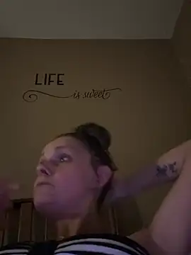 XXX chat uživo modela Brooklyn1987