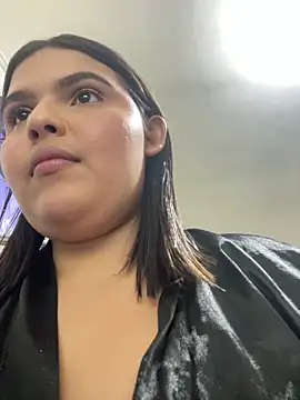 Lia_sexx 现场XXX聊天