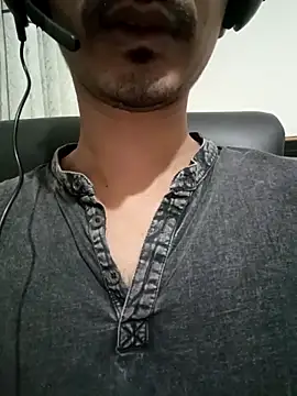 XXX chat uživo modela dreamtoungelick69