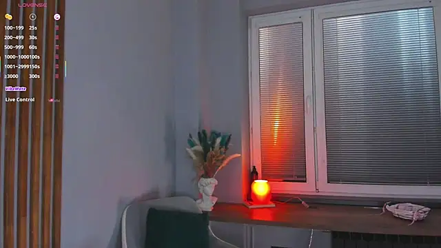 OssieCrews' Live XXX Chat