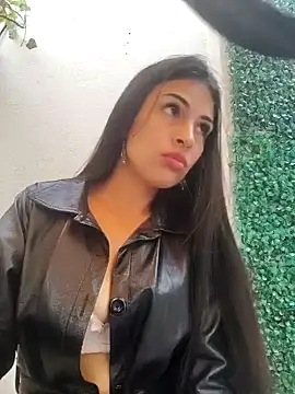 Astrid--: онлайн-секс-чат