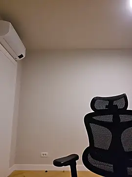 MiaRides19 Chat XXX in diretta