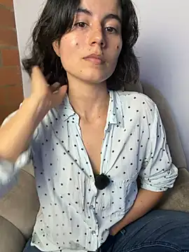 Chat +18 de kanela3434 ao vivo