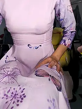 Lucy_limonのライブXXXチャット