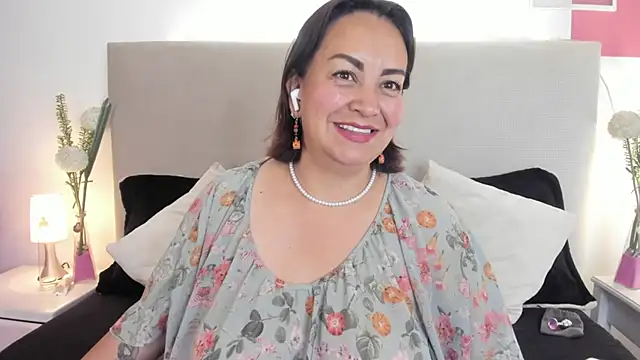 แชท XXX สดของ Angel_Velvet