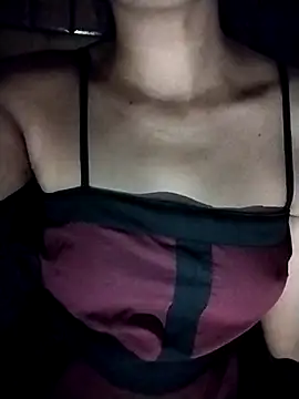 RASHMI_SHARMA9 Webcam-Show