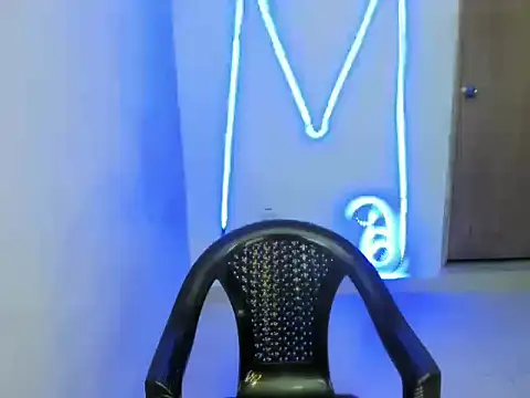 _latinhot_420_'s Live XXX Chat