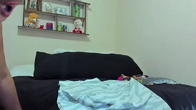 anie_milf1's Live XXX Chat