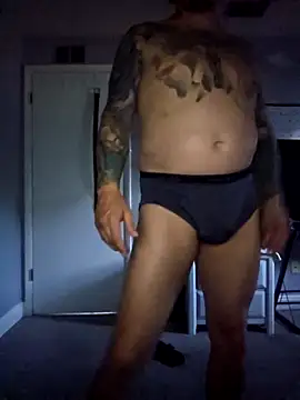 Chatroom XXX en direct de MrBiggBallz