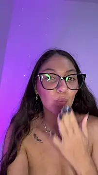 DianaSartori Adlı Modelin Canlı XXX Sohbeti