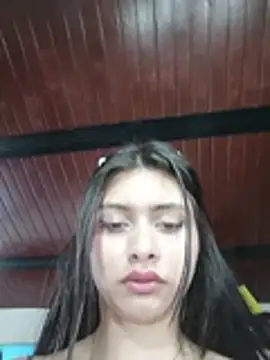 Isaa-bellのライブXXXチャット