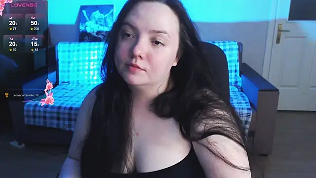 แชท XXX สดของ EmillyBones