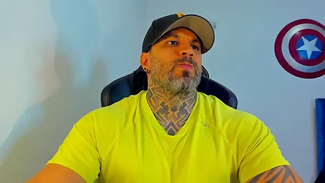 Chat +18 de JoshRigby ao vivo