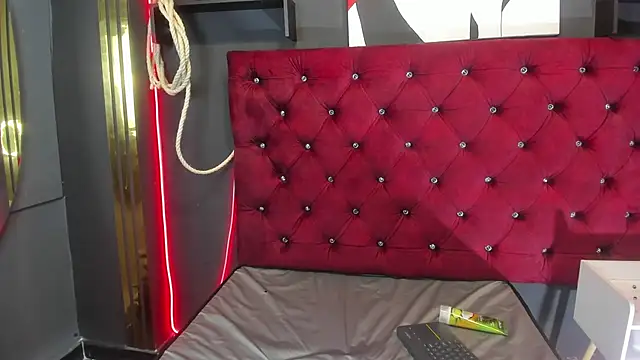 แชท XXX สดของ Sarah__Moonx