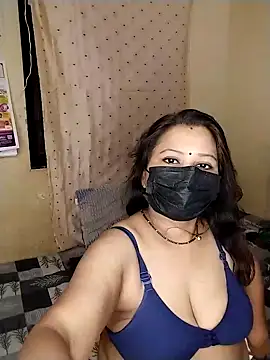 Hoty_bhabii's Webcam Show