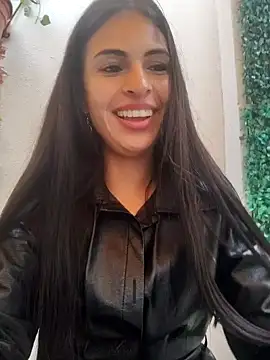 Astrid--'s Live XXX Chat