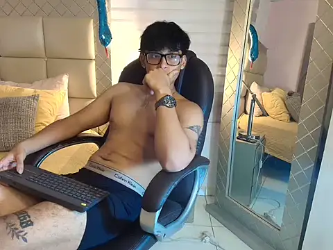 mathias_oberlin Live XXX-chat