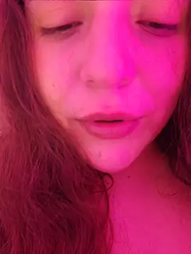 VickyHoult – Naživo XXX chat