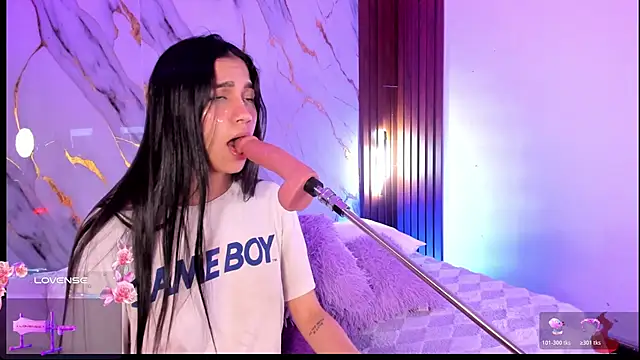 Emmiicute's Live XXX Chat