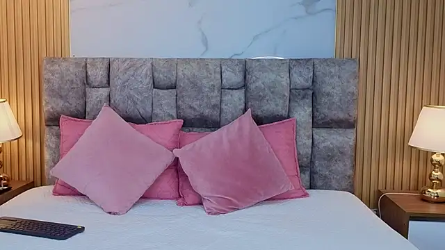 amara_queen_'s Live XXX Chat