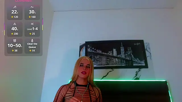 Karlaa_Hernandez_ Pertunjukan Webcam